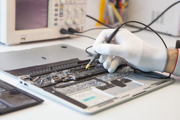 Когда нужен ремонт MacBook Air и почему его стоит доверить профессиона